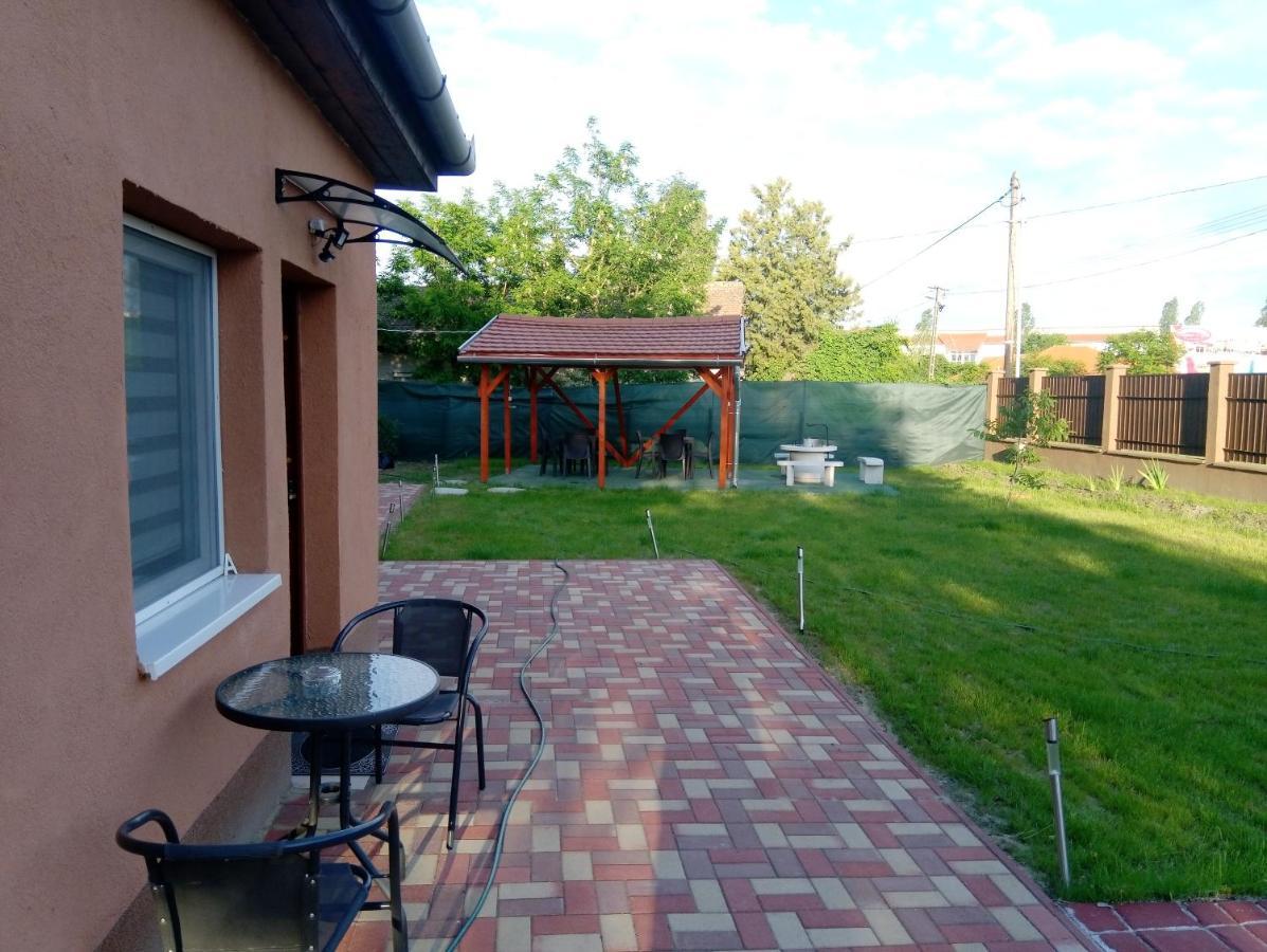Angyal Apartman Черкесёлё Экстерьер фото