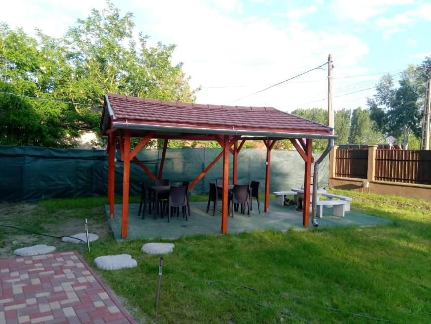 Angyal Apartman Черкесёлё Экстерьер фото